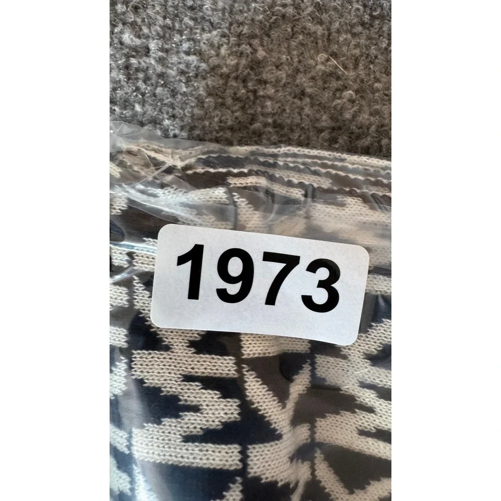 Michael Kors Womens Black White Monogram Logo Knit Scarf Rectangular‎ 65X10 in